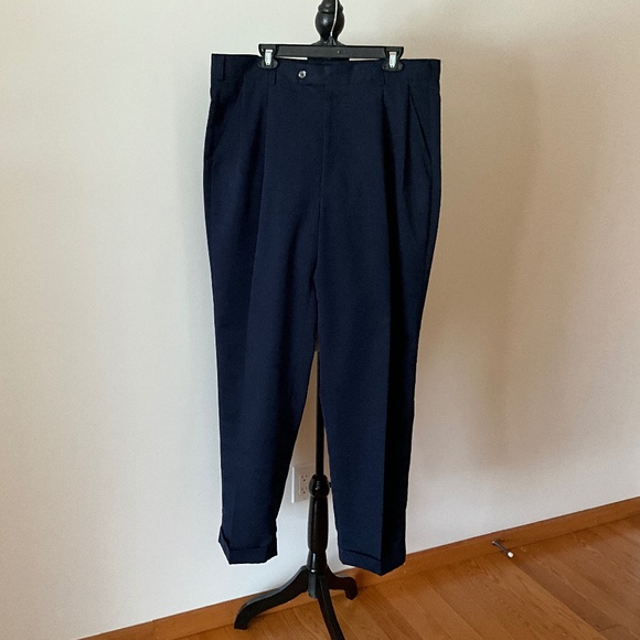 Izod Mens American Chino Pleated Pantpants Men American Chino